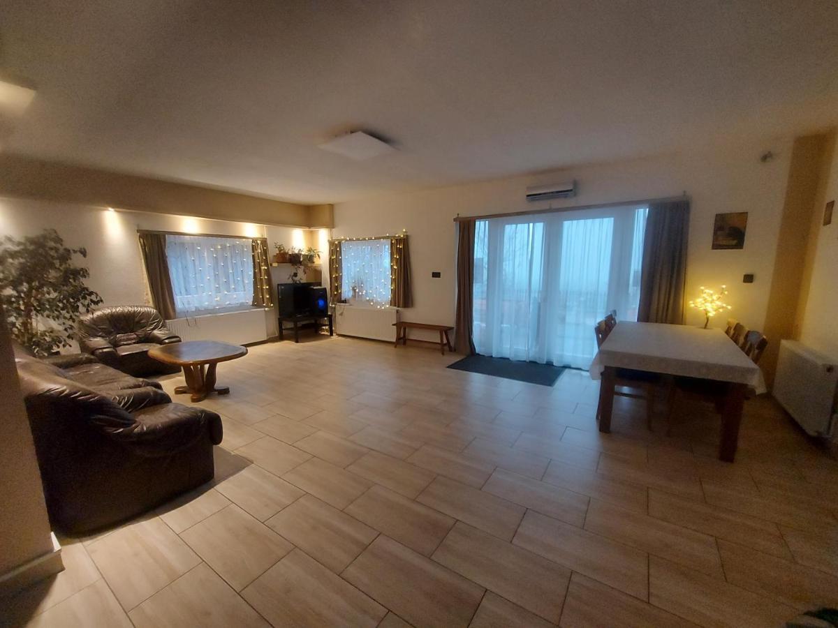 Attila'S Guest House Budaörs Εξωτερικό φωτογραφία