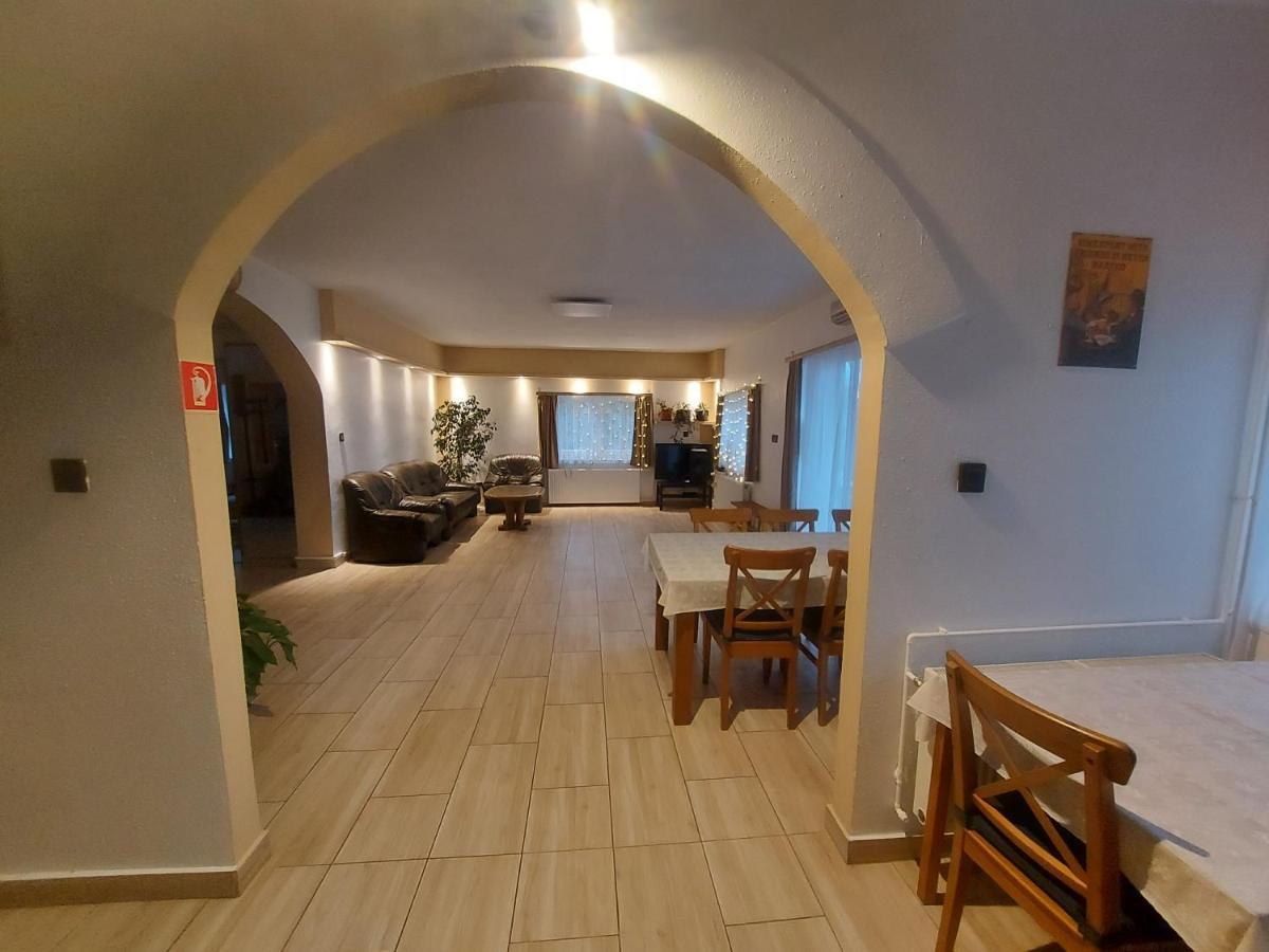 Attila'S Guest House Budaörs Εξωτερικό φωτογραφία